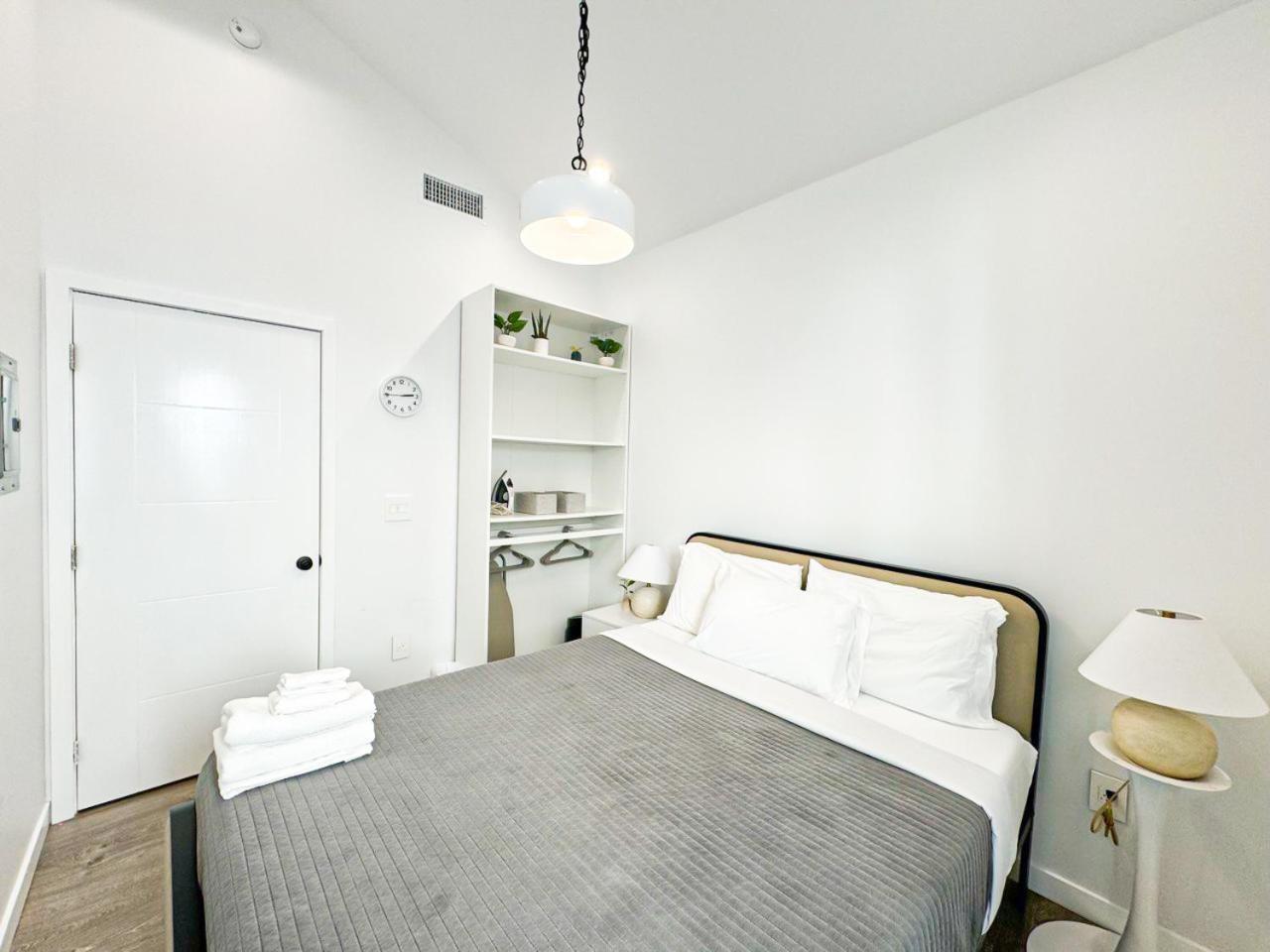 Ferienhaus Sunny 1br With Large Outdoor Lounge Space - Sh4lad
